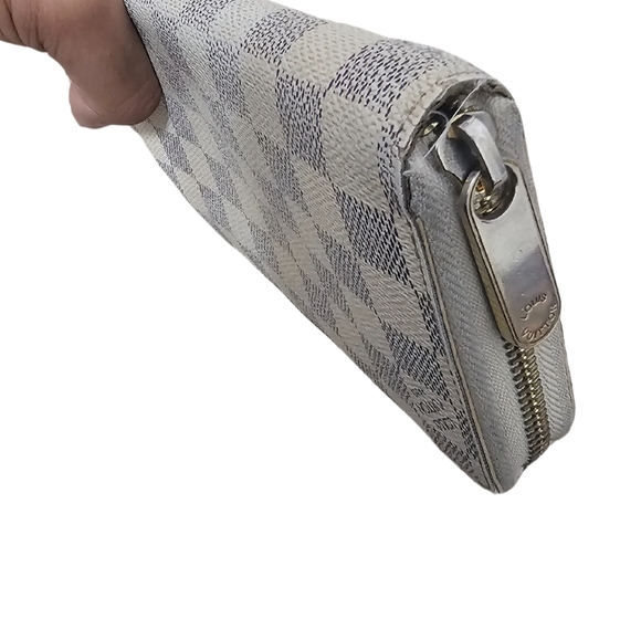 LOUIS VUITTON - Picture 4 of 6